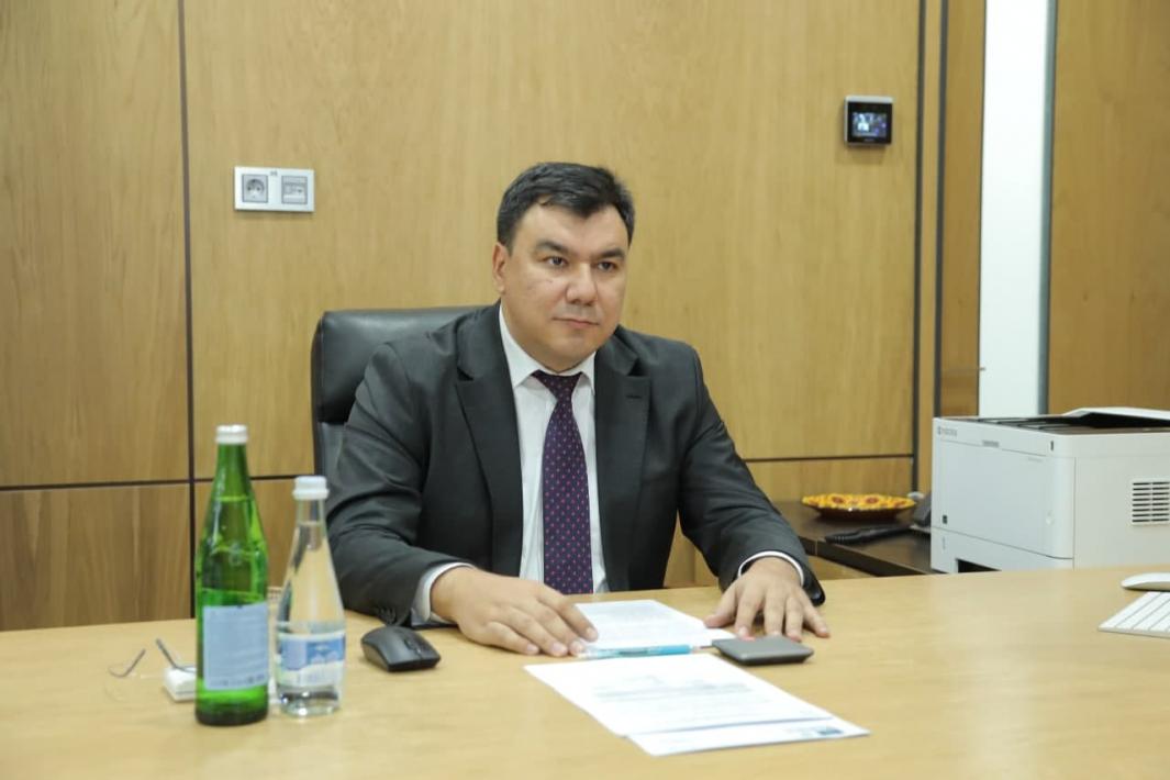 Председатель Национальной комиссии Узбекистана по делам ЮНЕСКО Азиз Абдухакимов выступил с обращением в поддержку номинации «Искусство Бахши»
