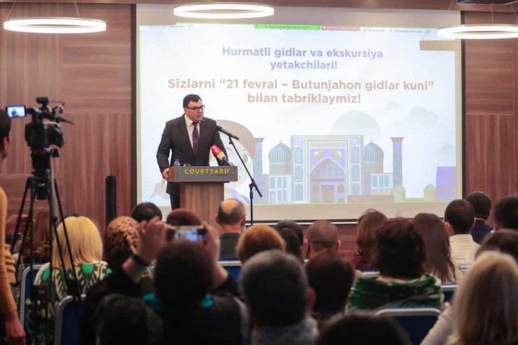 Guides and tour guides were congratulated in Tashkent
